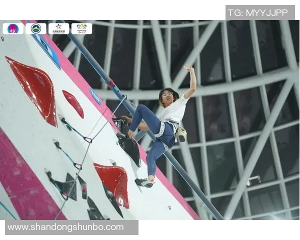 深圳攀岩队的耐力挑战与提升之路探讨聚焦攀岩运动的未来发展